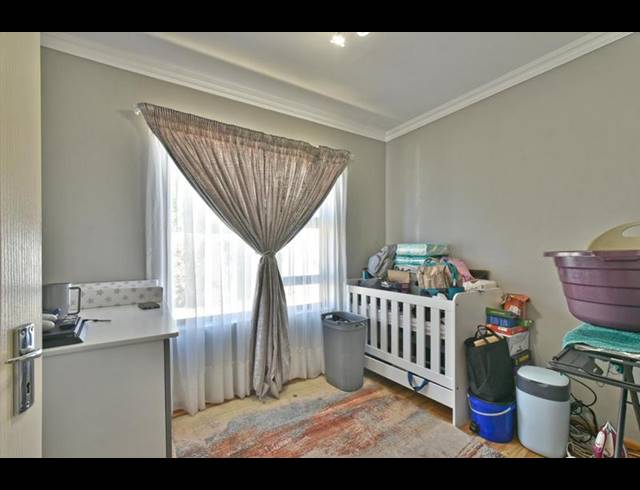 3 BEDROOM HOUSE FOR SALE IN SONNEVELD